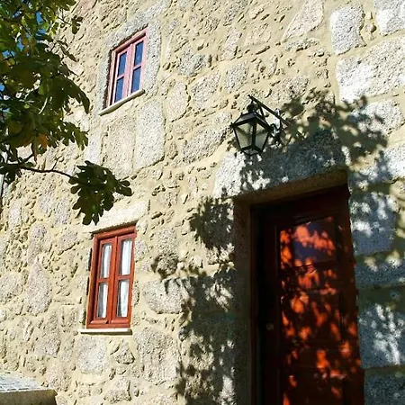 Σπίτι διακοπών House With 2 Bedrooms In Gouveia With Wonderful Mountain View And Terrace 25 Km From The Slopes Gouveia (Guarda)