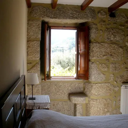 House With 2 Bedrooms In Gouveia With Wonderful Mountain View And Terrace 25 Km From The Slopes Σπίτι διακοπών