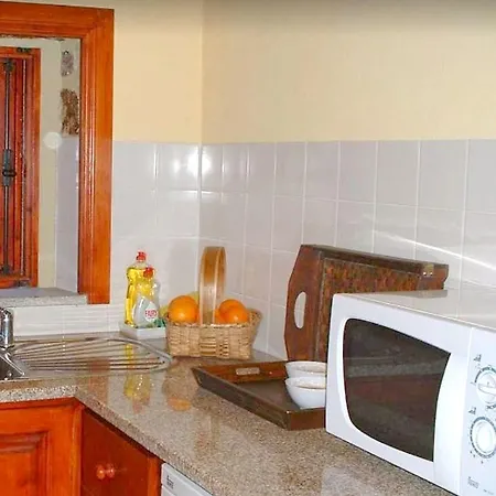 House With 2 Bedrooms In Gouveia With Wonderful Mountain View And Terrace 25 Km From The Slopes Σπίτι διακοπών