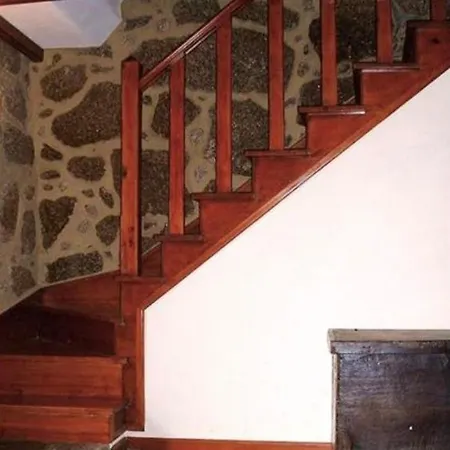 House With 2 Bedrooms In Gouveia With Wonderful Mountain View And Terrace 25 Km From The Slopes Gouveia (Guarda)